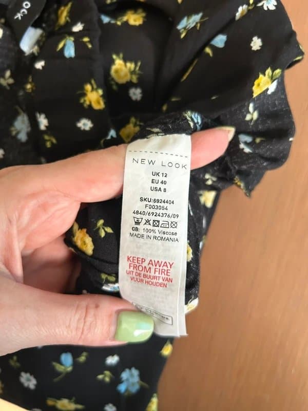 New Look New Look black floral summer trousers