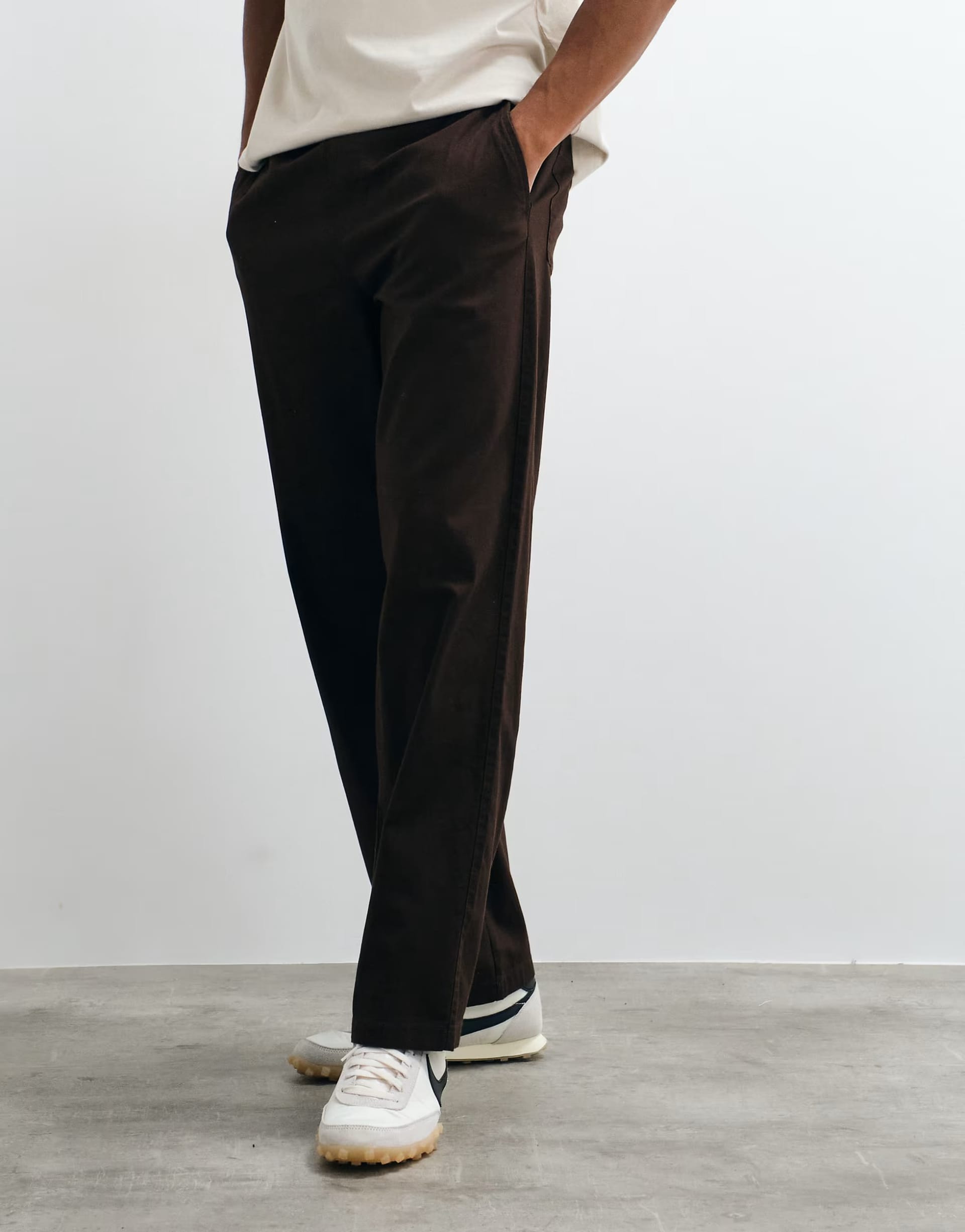 Asos Men's Fade Loose Fit Cotton Trousers In Chocolate