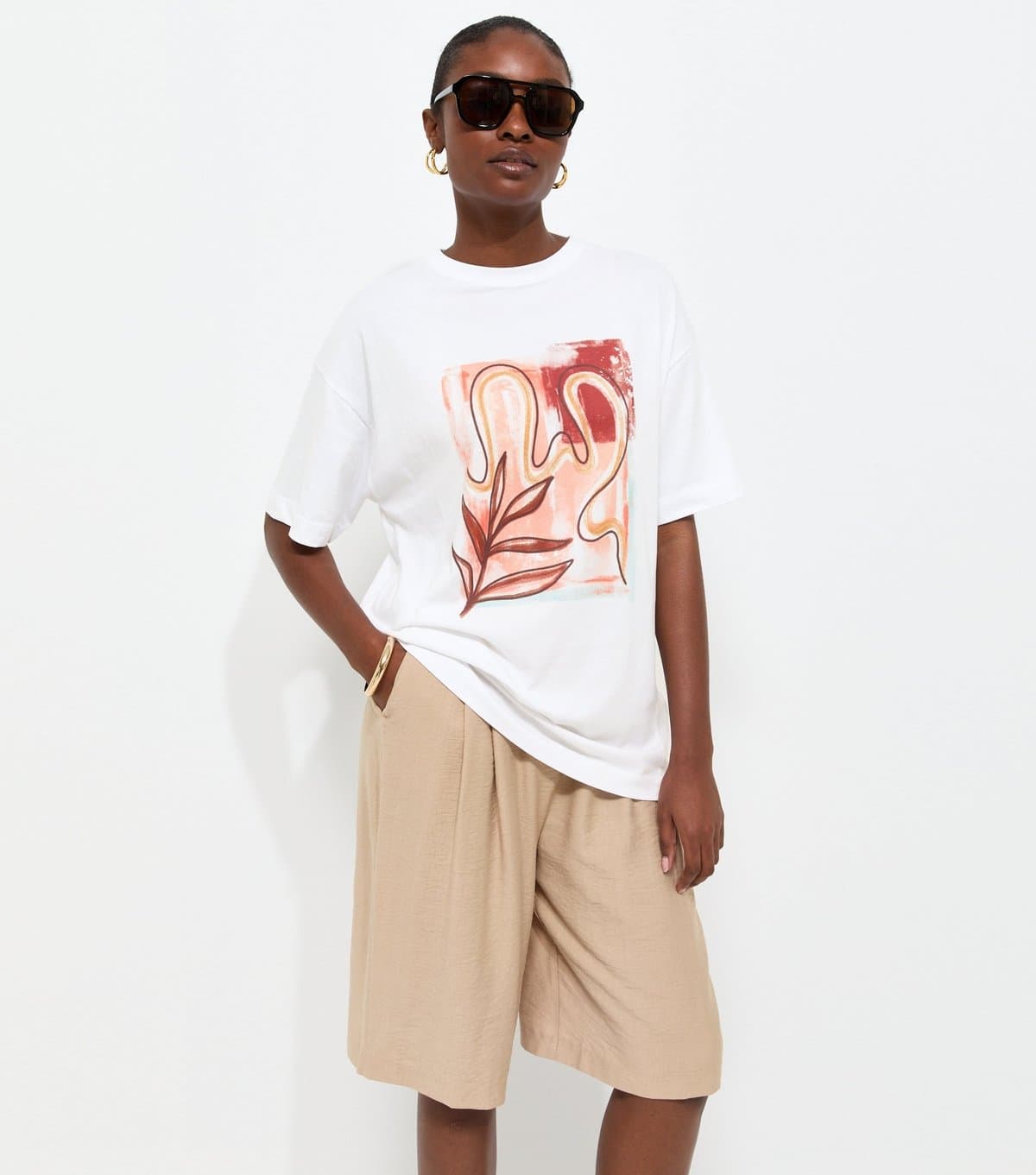 New Look Women's White Cotton Abstract Print Oversized T-Shirt New Look