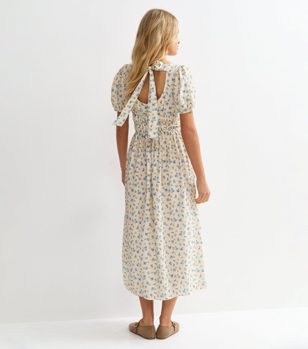 New Look Women's Cream Floral Ruched Waist Midi Dress New Look - 4