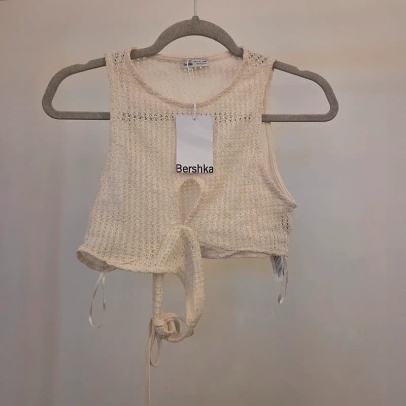 Bershka Crotchet Wrap Around Detail Cutout Front Cropped Vest