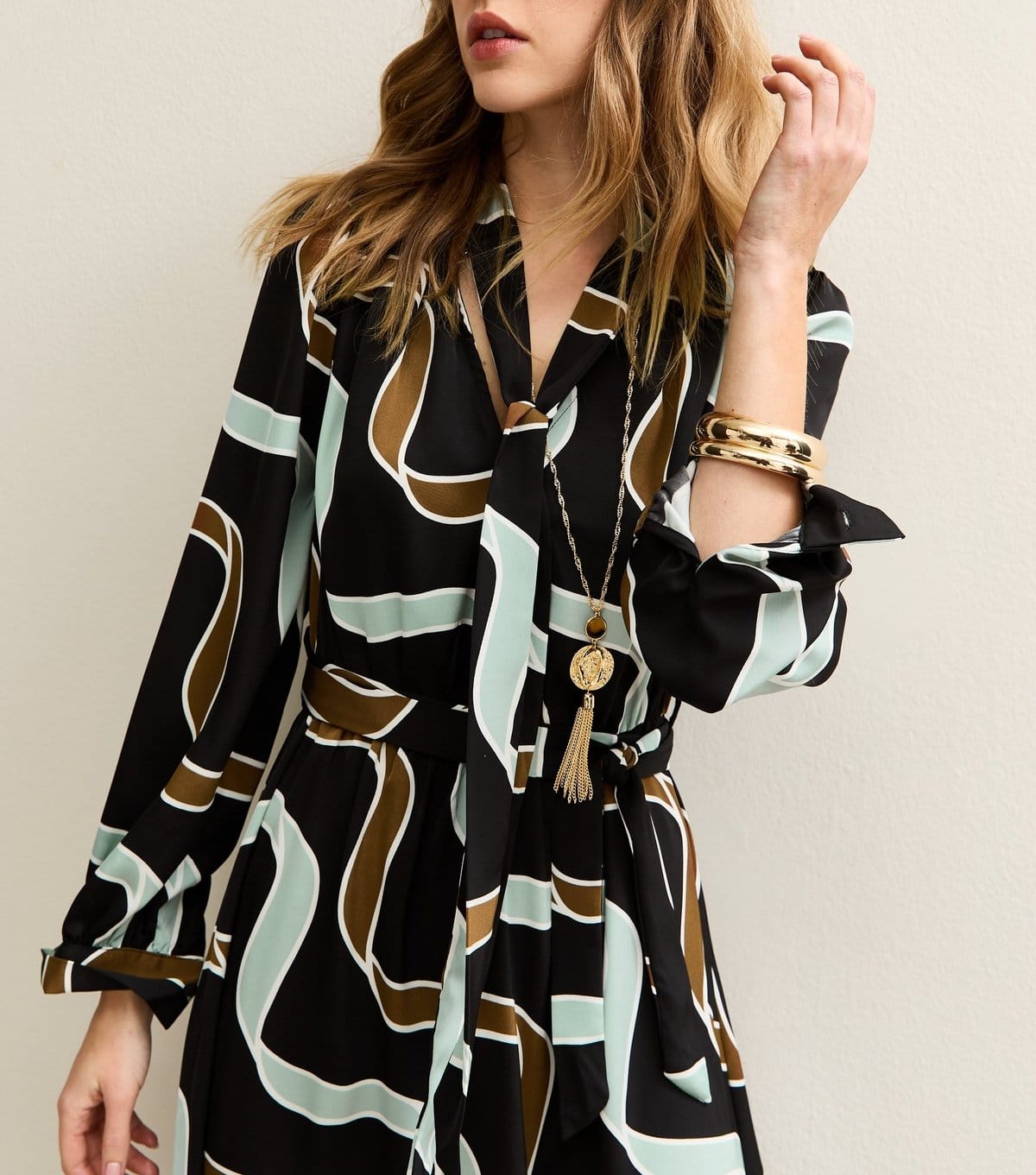New Look Women's Light Blue and Brown Ribbon Long Sleeve Pussybow Midi Dress New Look - 4