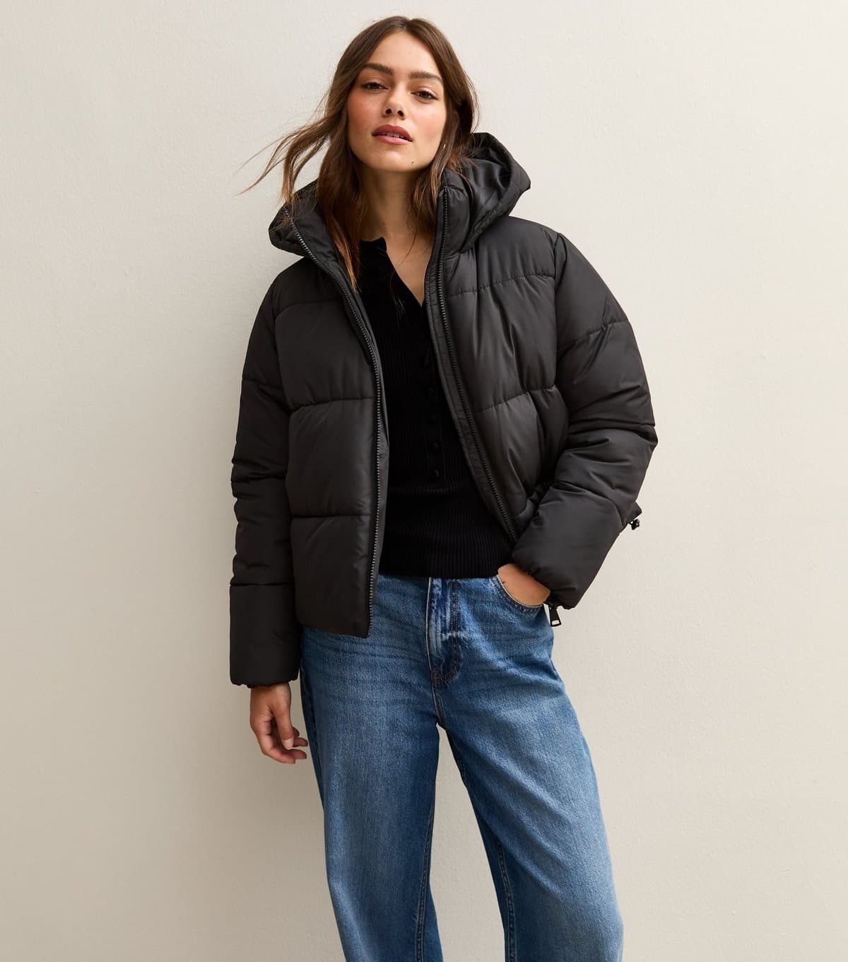 New Look Women's Petite Black Hooded Cropped Puffer Jacket New Look