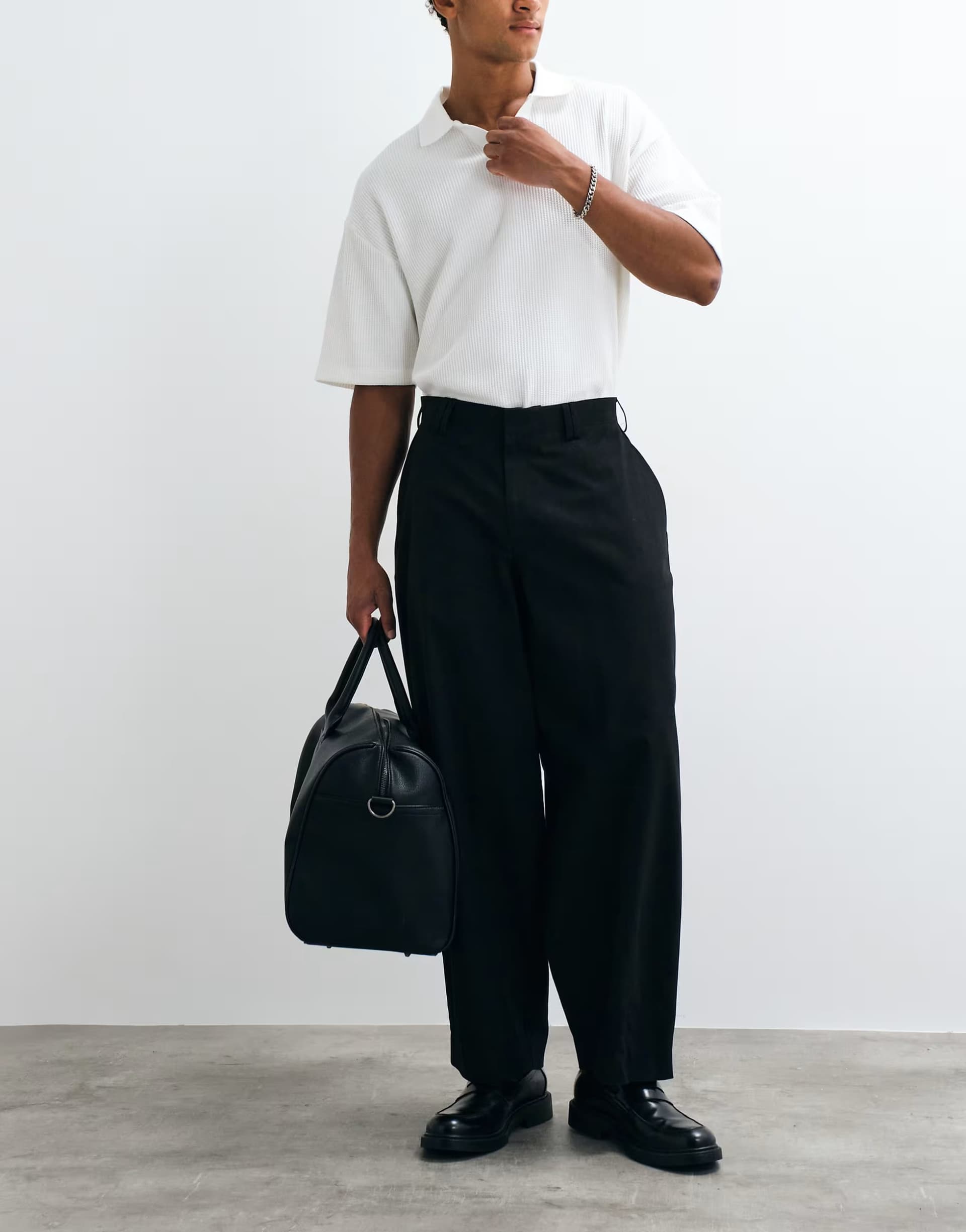 ASOS ASOS DESIGN 100% cotton heavyweight tailored wide barrel leg trousers in black with patch pocket