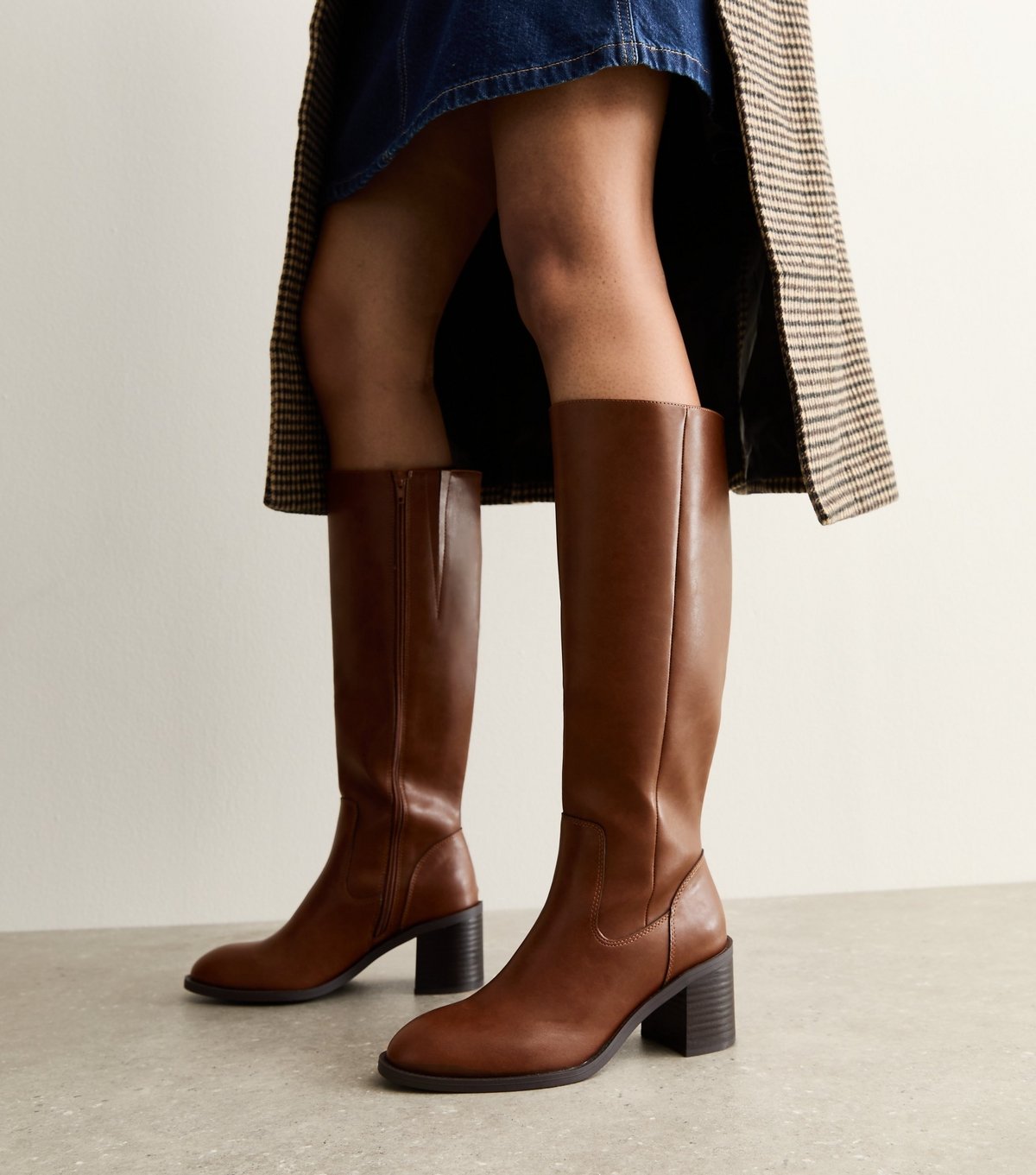 New Look Women's Tan Faux Leather Block Heel Boots Vegan New Look - 2