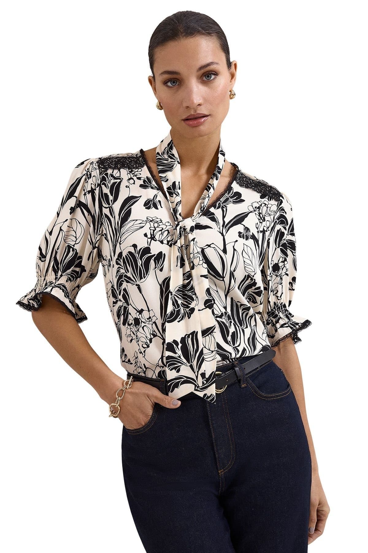 Phase Eight Phase Eight Women's Aisra Lace Blouse in Cream