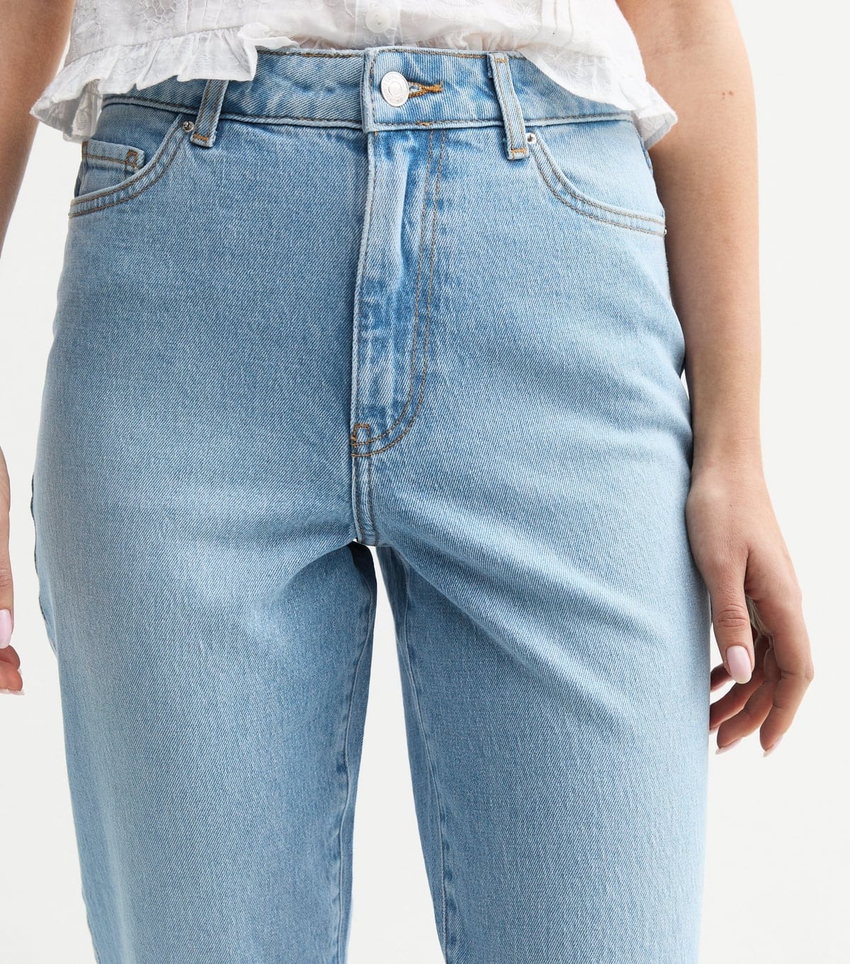 New Look Women's Light Blue Tori Ripped Knee Cropped Jeans New Look - 4