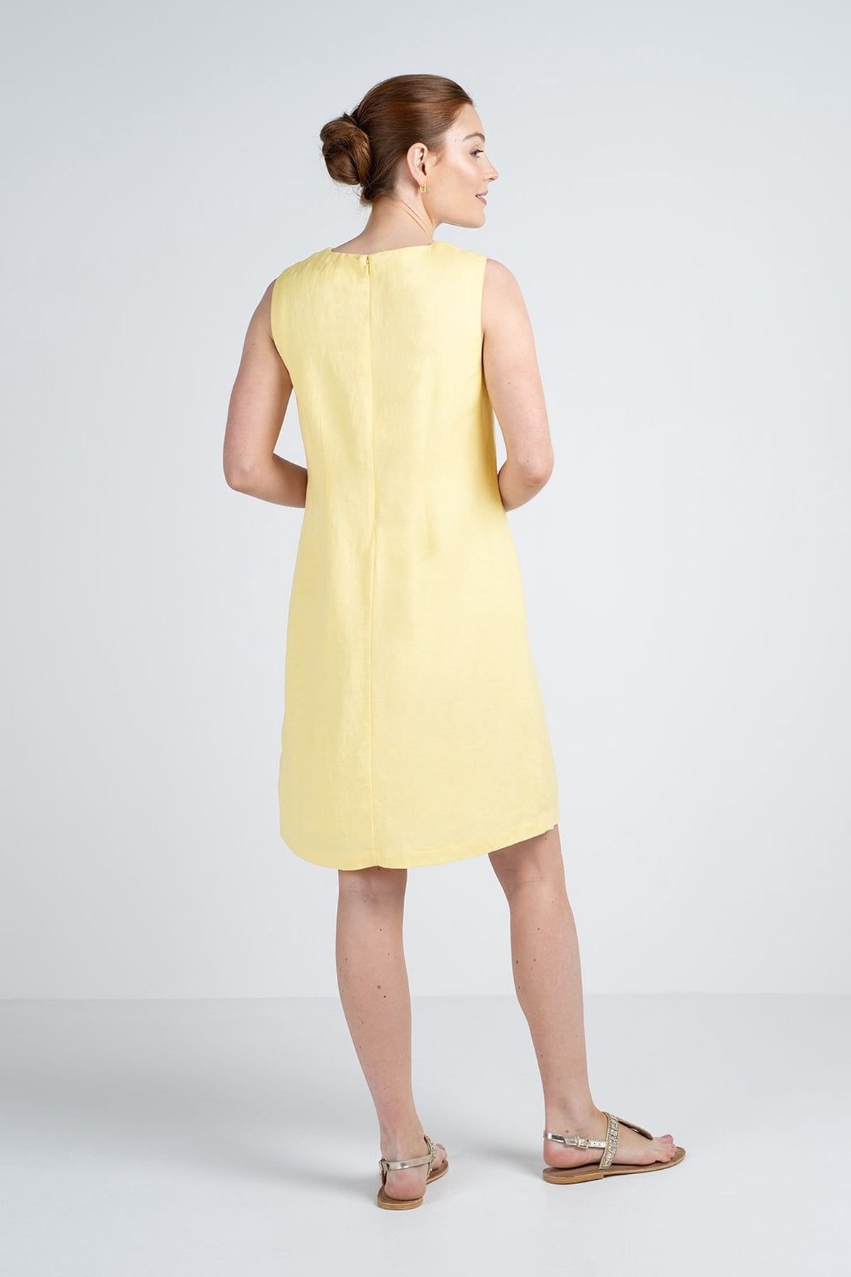 Kettlewell Kettlewell Women's Sleeveless Linen Shift Dress in Lemon - 4