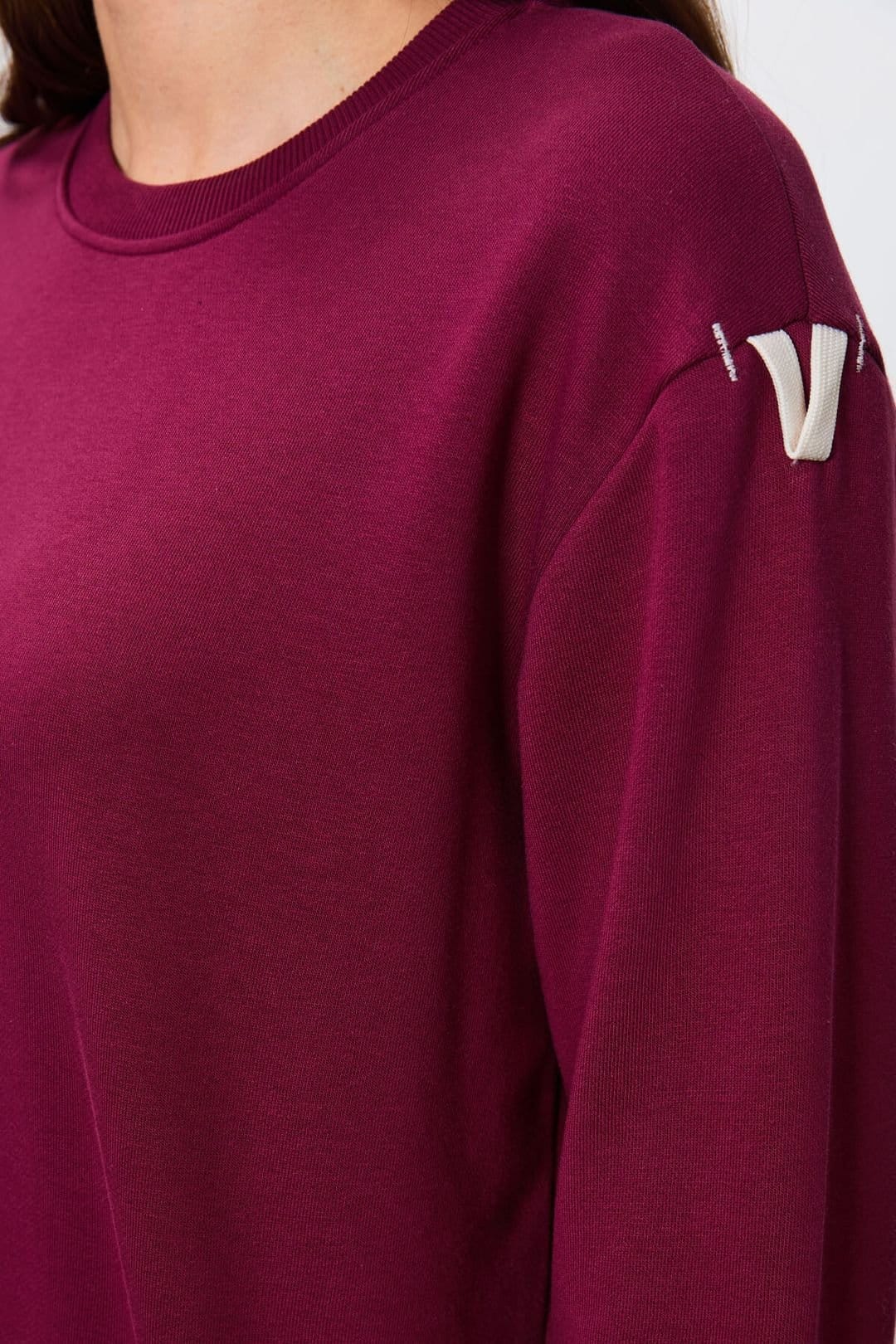 Tommy Life Tommy Life Women's Oversized Cotton-polyester Sweatshirt & Pants Set in Burgundy - 4