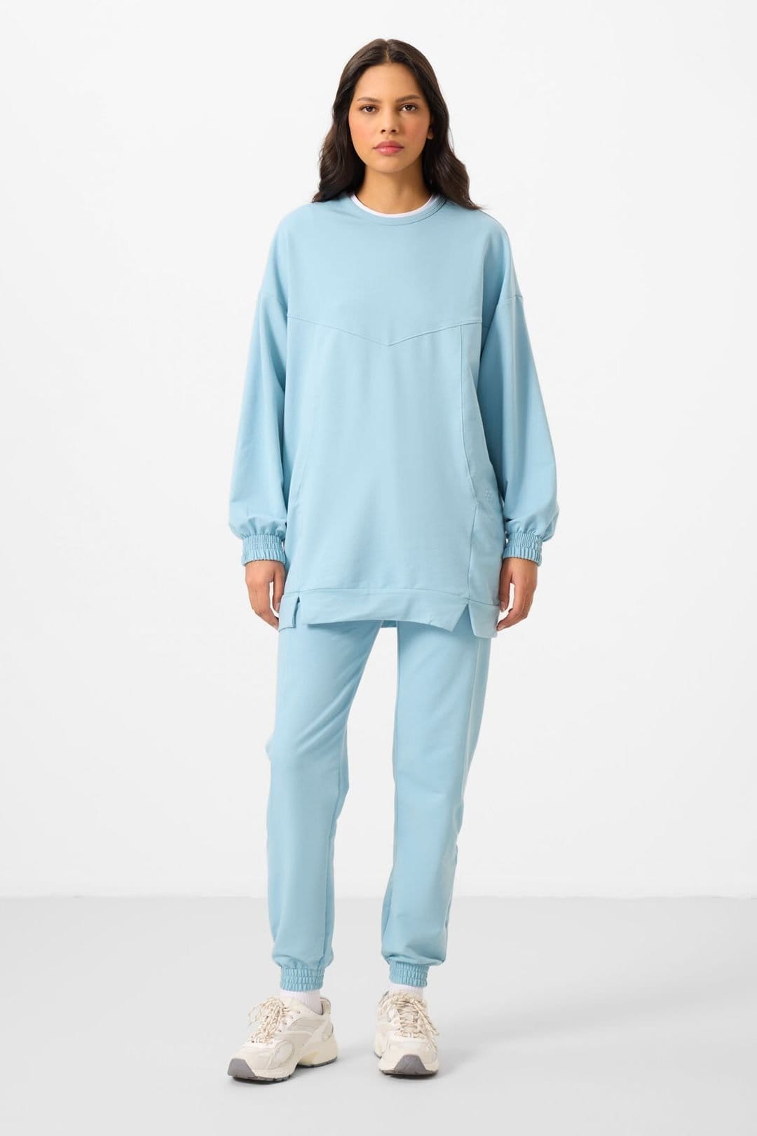 Tommy Life Tommy Life Women's Oversized Fleece Sweatshirt & Pants Set in Baby Blue - 4