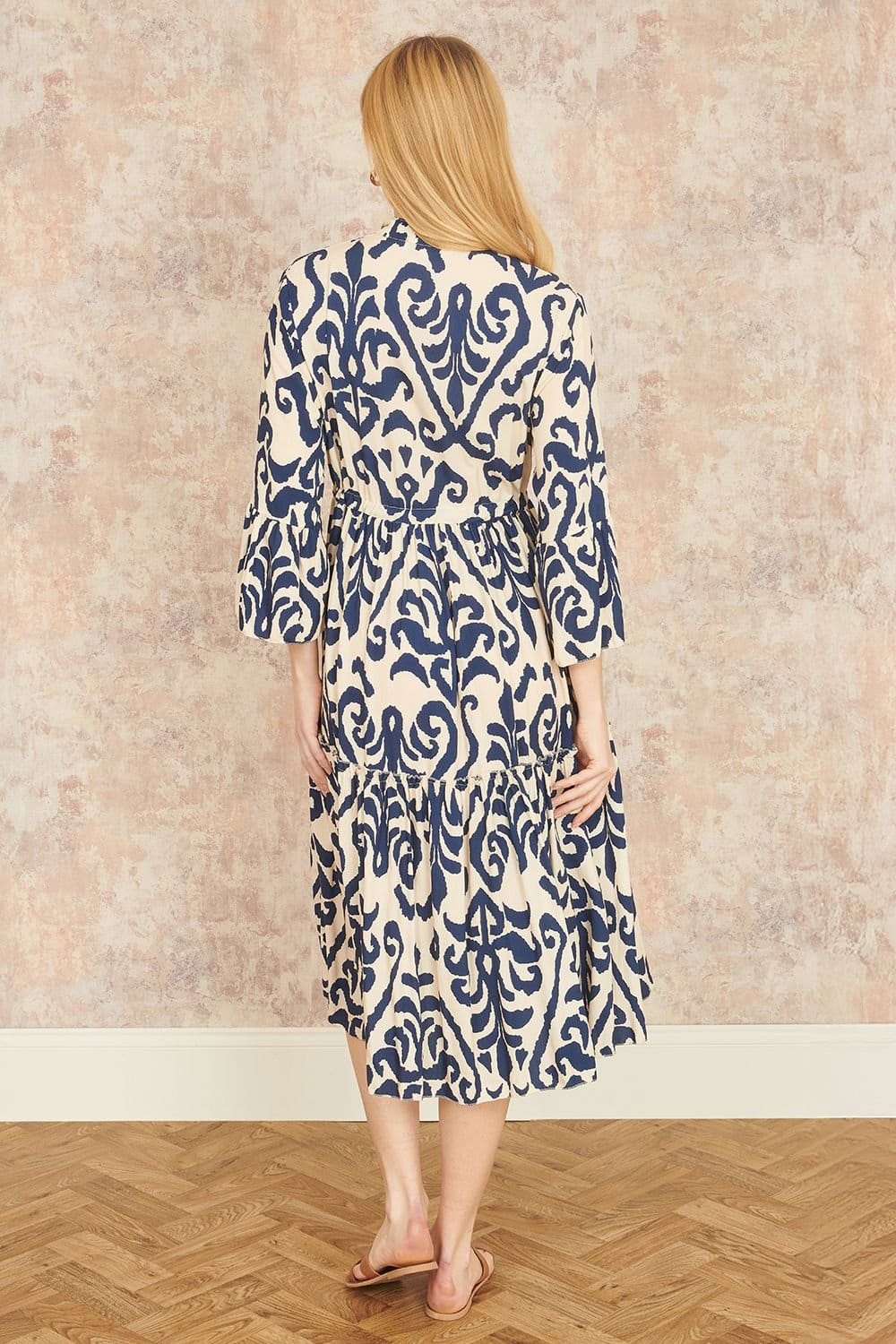 Yumi Yumi Women's Navy Block Print Kaftan in Ivory - 4