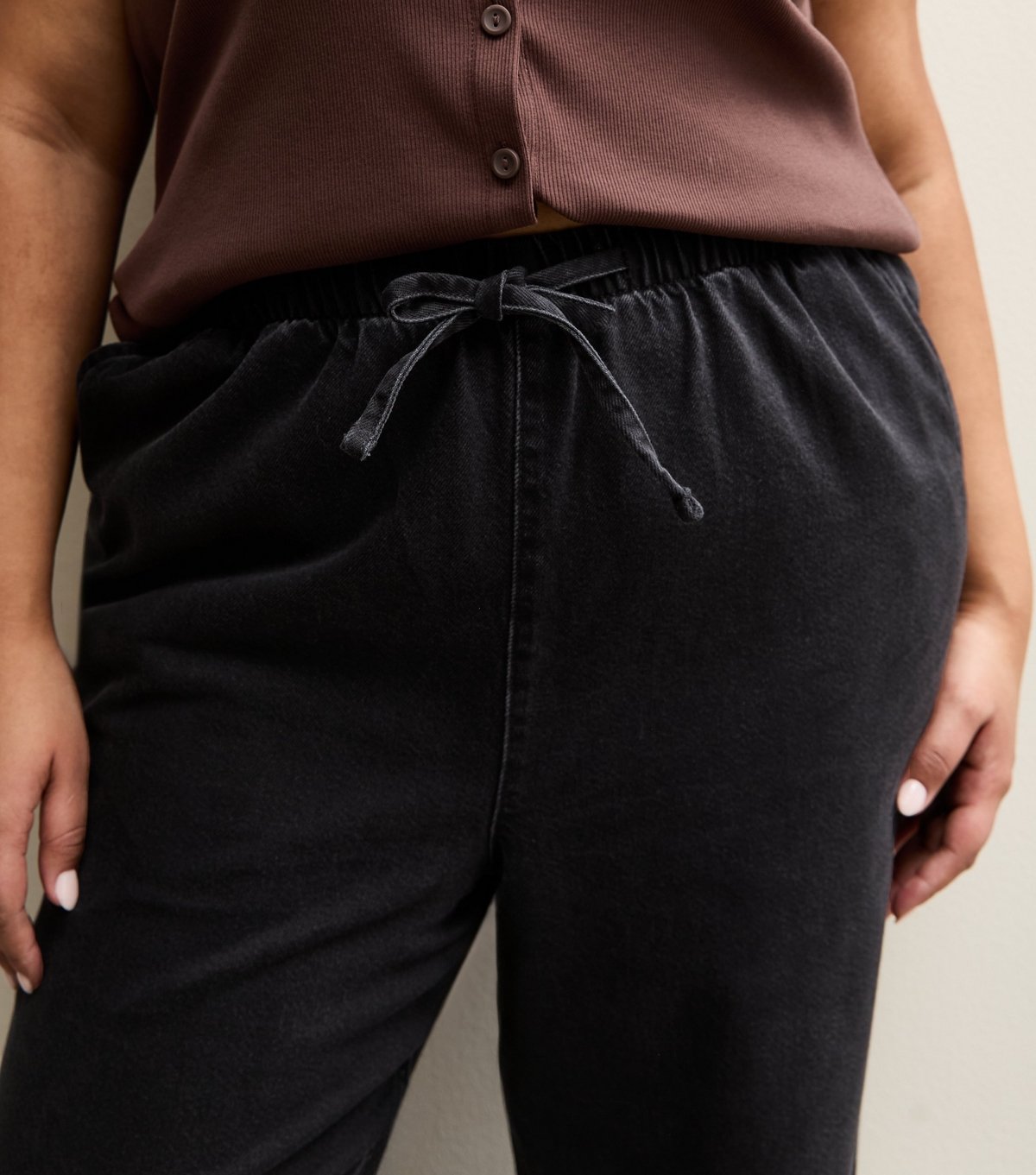 New Look Women's Plus Size Black Drawstring Waist Pull On Wide Leg Jeans Curves New Look - 4