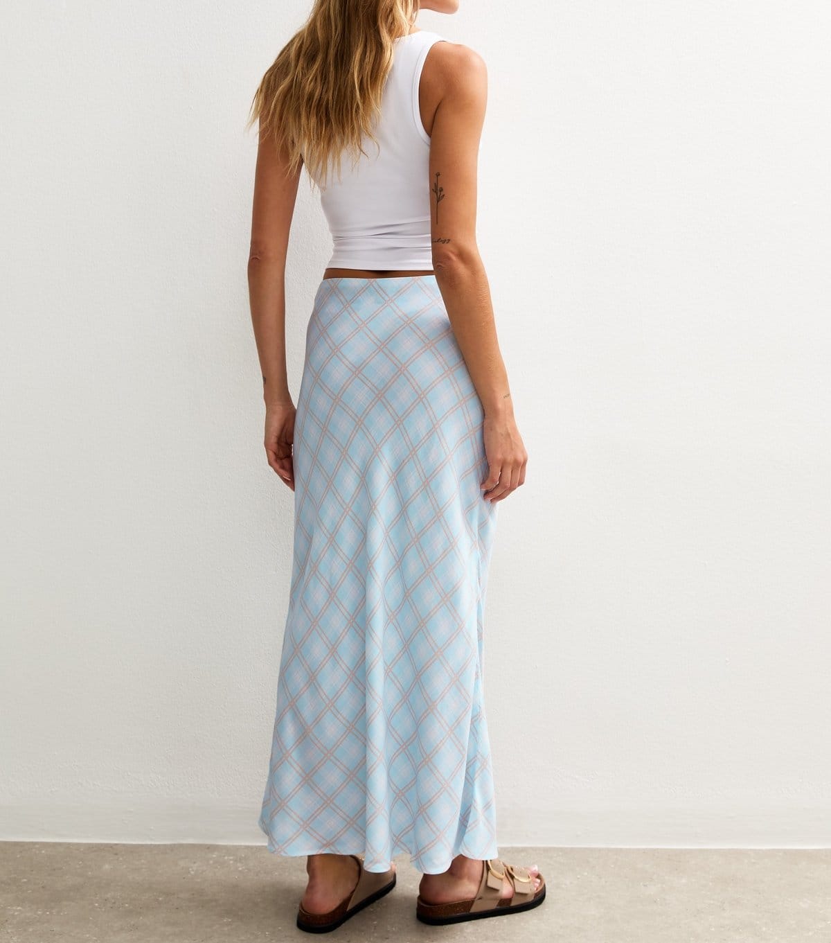 New Look Women's Blue Check Print Bias Cut Midi Skirt New Look - 4