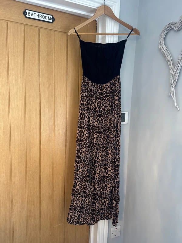 New Look Leopard print maxi dress size 8