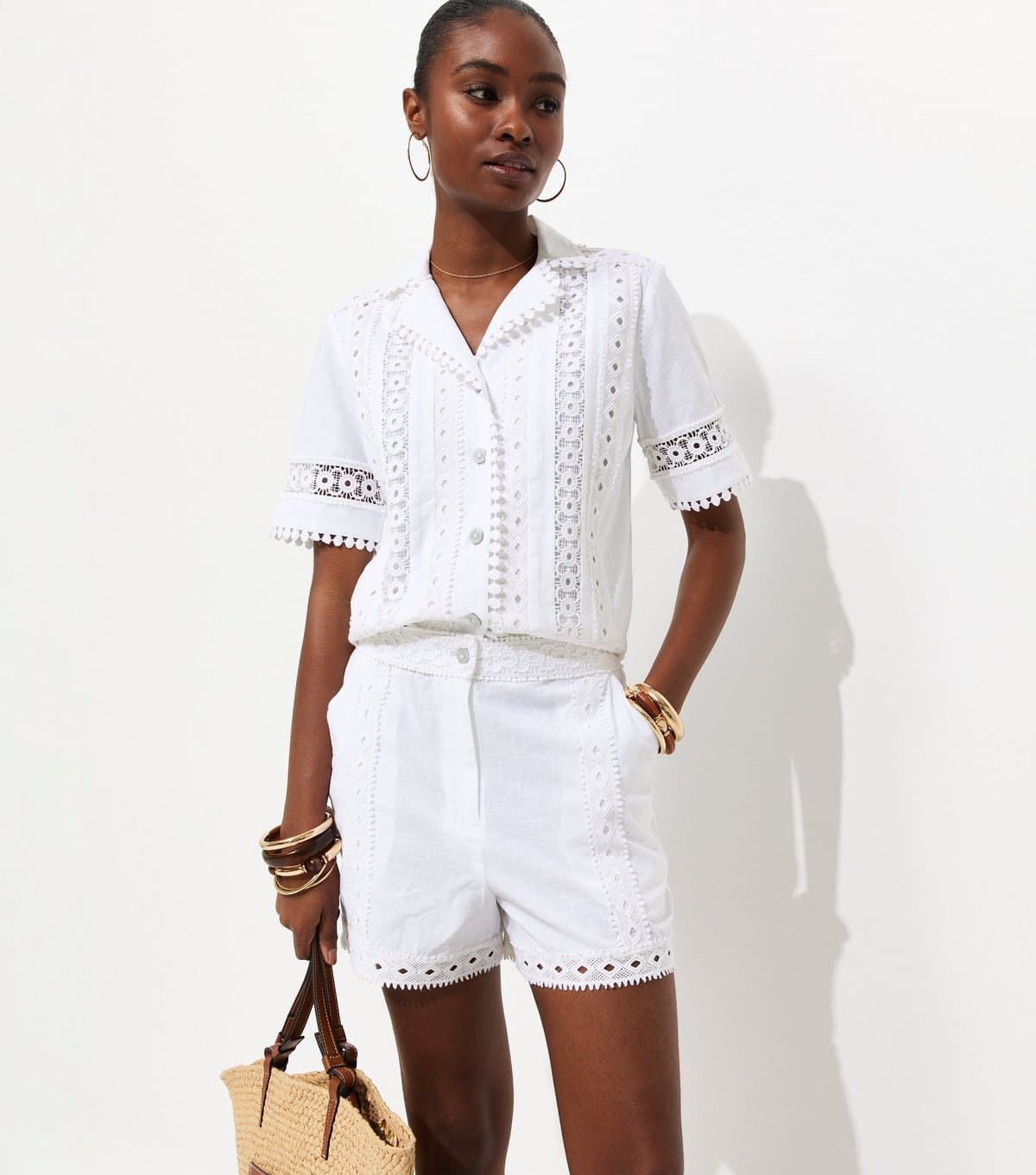 New Look Women's White Cotton Lace Trim Embroidered Shorts New Look