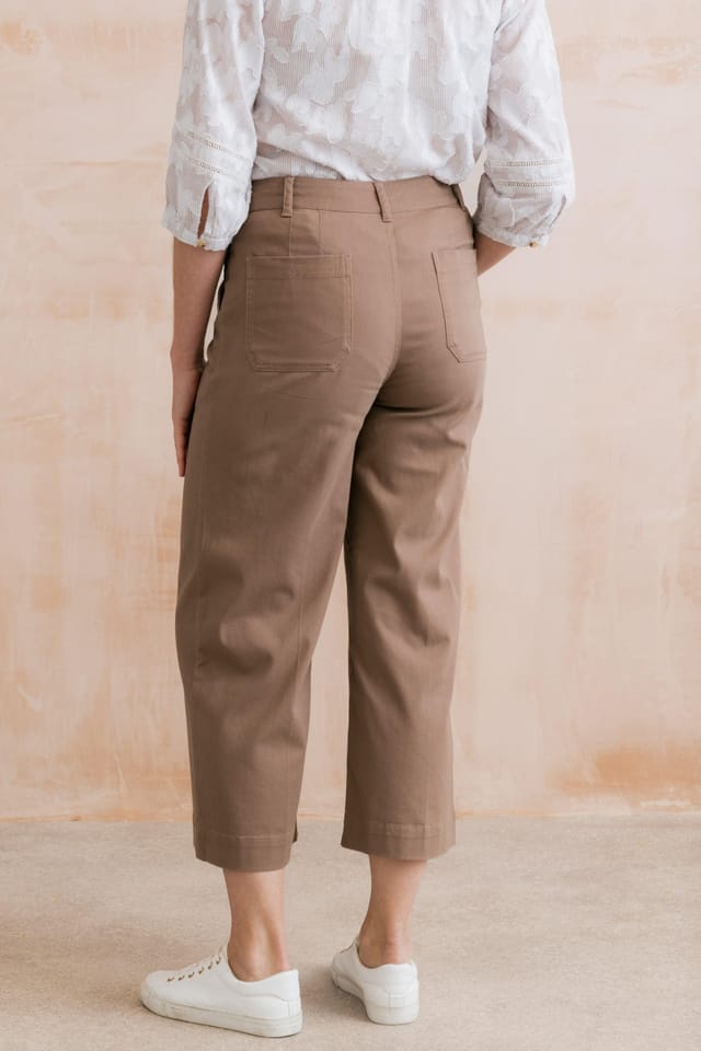Lily & Me Lily & Me Women's Isla Wide-leg Stretch Cotton Cropped Trousers with Patch Pocket in Brown - 3