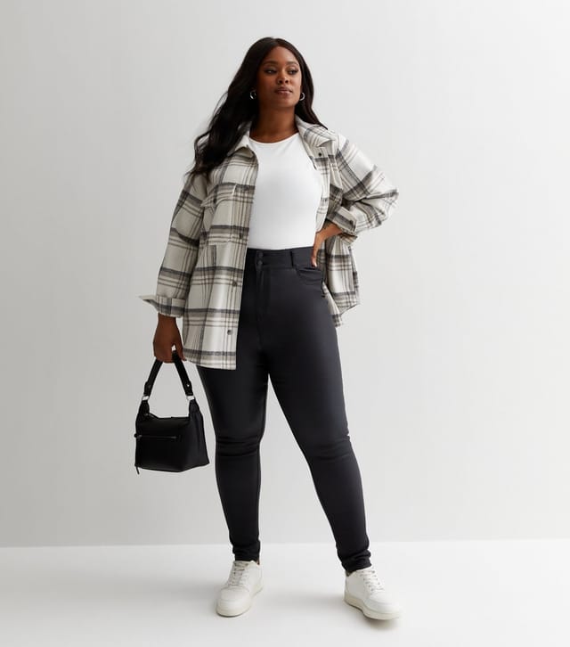 New Look Women's Plus Size Black Coated Lift & Shape High Waist Yazmin Skinny Jeans Curves New Look - 3