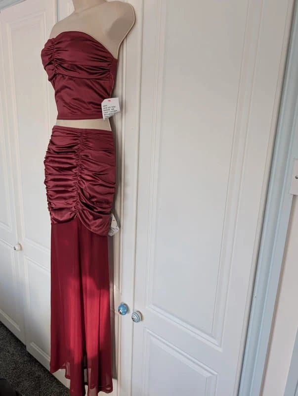 ASOS ASOS Design co ord stretch satin ruched maxi skirt and top in red size 10