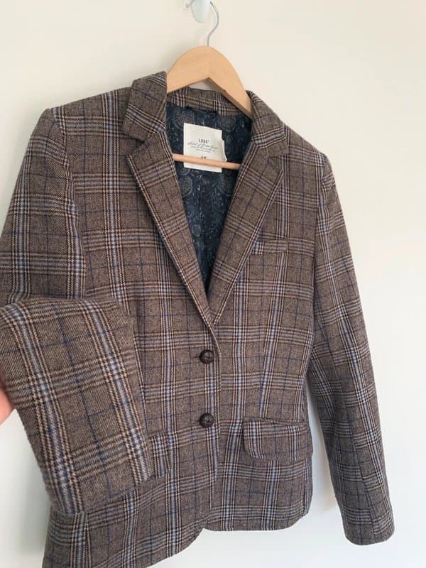 H&M L.O.G.G. H&M brown plaid check wool blend blazer with suede elbow patches size 8 heritage