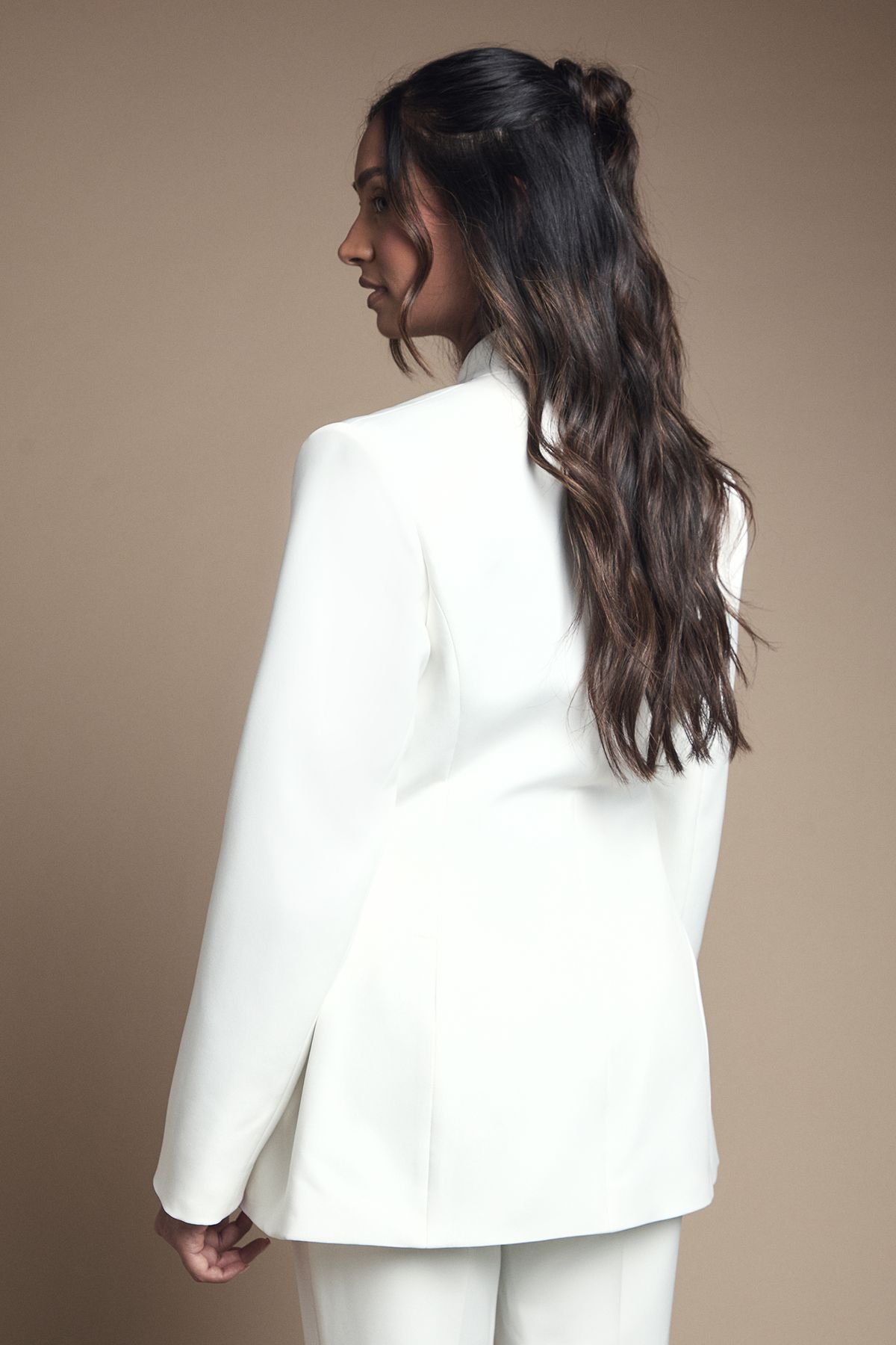 Coast Coast Women's Bridal Edge To Edge Corsage Blazer in Ivory - 3