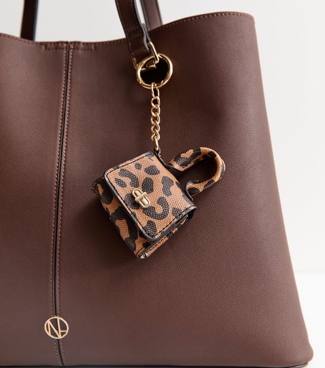 New Look Dark Brown Faux Leather Tote Bag with Mini Bag Charm New Look - 3