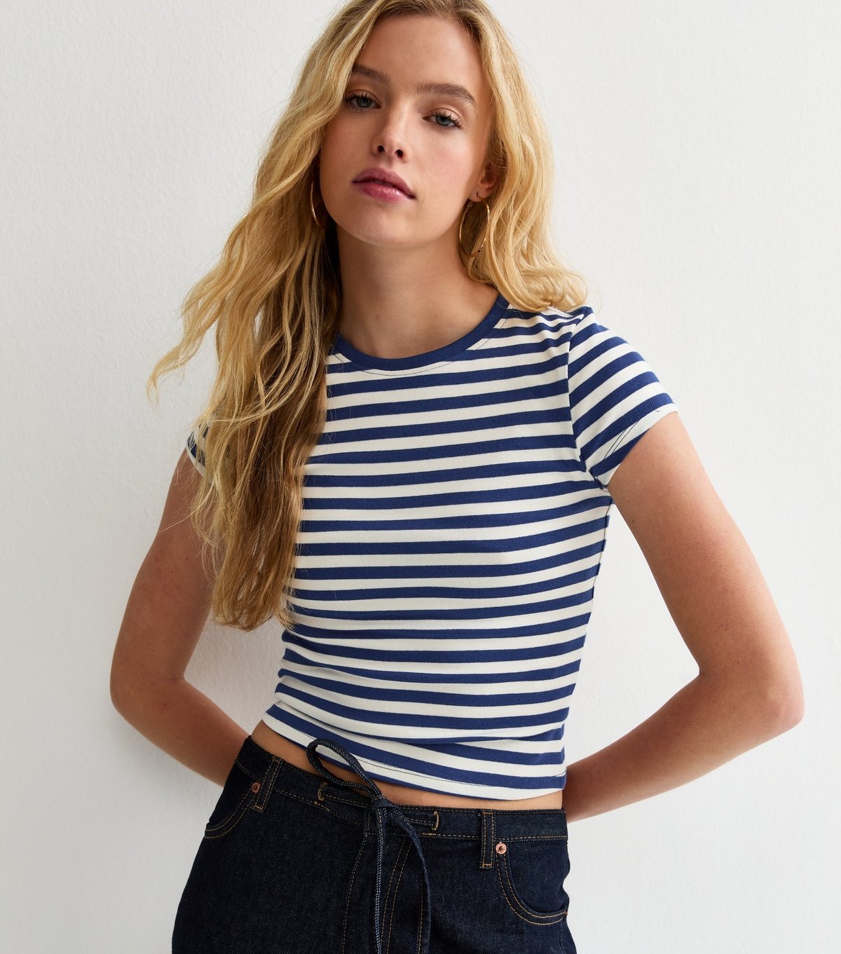 New Look Women's Blue Striped Cropped T-Shirt New Look - 4