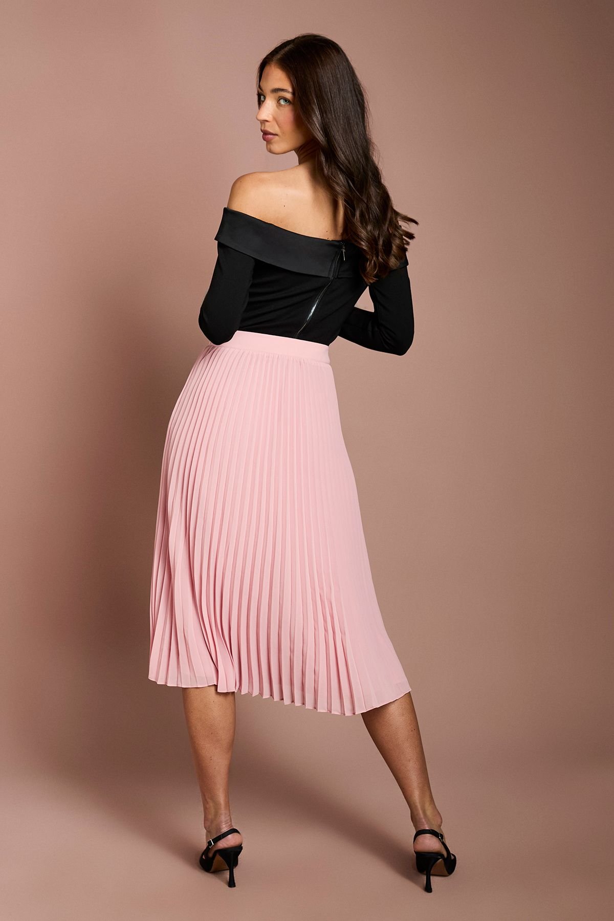 Coast Coast Women's Pleated Georgette Midi Skirt in Light Pink - 3