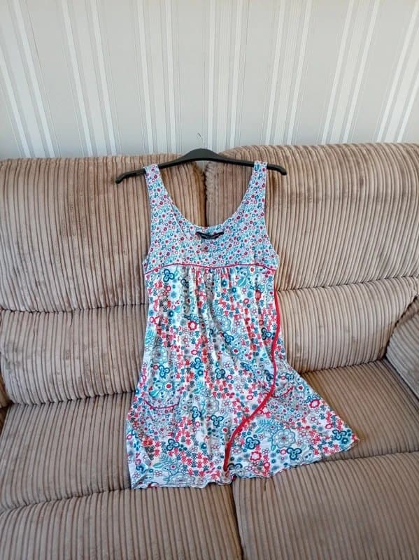 Vintage Dressing Ladies size 12 floral pattern sleeveless mini dress summer