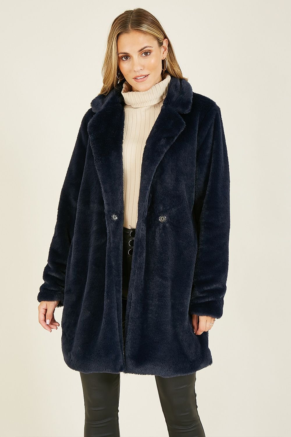 Yumi Yumi Women's Navy Faux Fur Coat - 2
