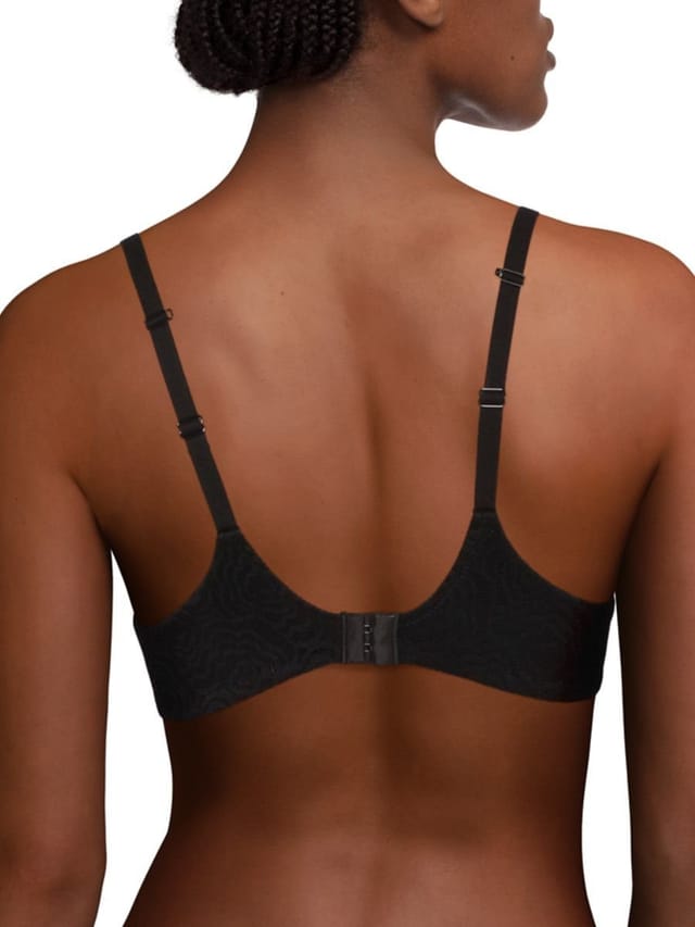 Chantelle Chantelle Women's C Jolie Memory Foam T-Shirt Bra in Black - 2