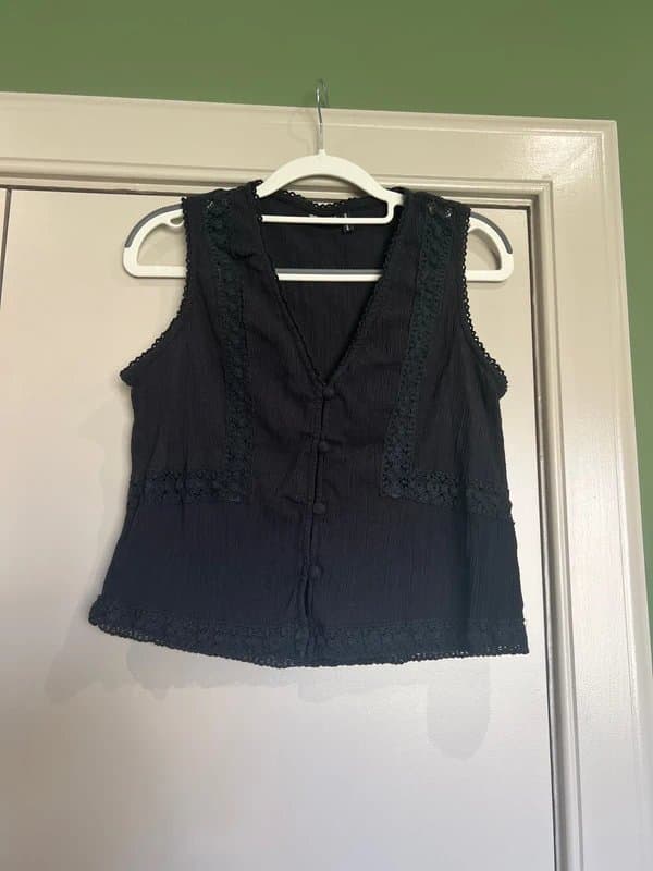 ASOS ASOS waistcoat style black top size 16