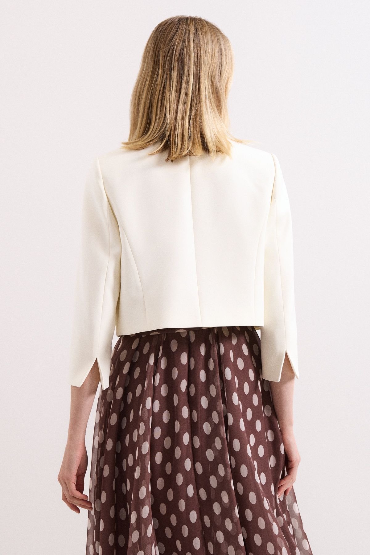 Phase Eight Phase Eight Women's Catherine Collarless Jacket in Ivory - 4