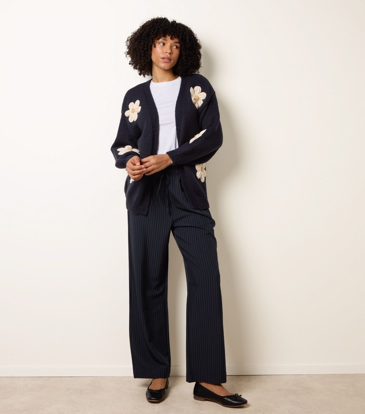 Blue Vanilla Women's Navy Daisy Knit Cardigan Blue Vanilla New Look - 2