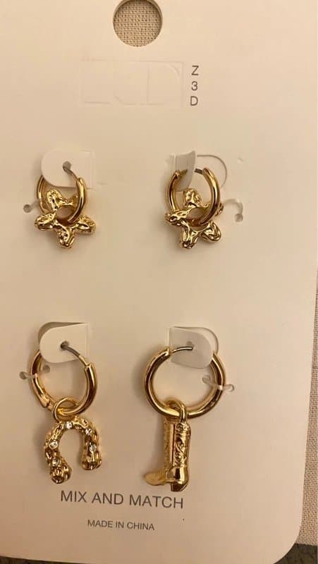 Zara Zara earrings set