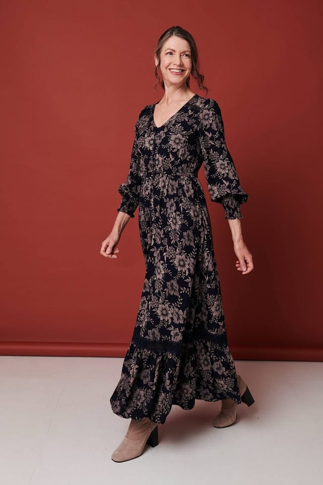 Izabel London Izabel London Women's Floral Lace Long Sleeve Maxi Dress in Blue - 2