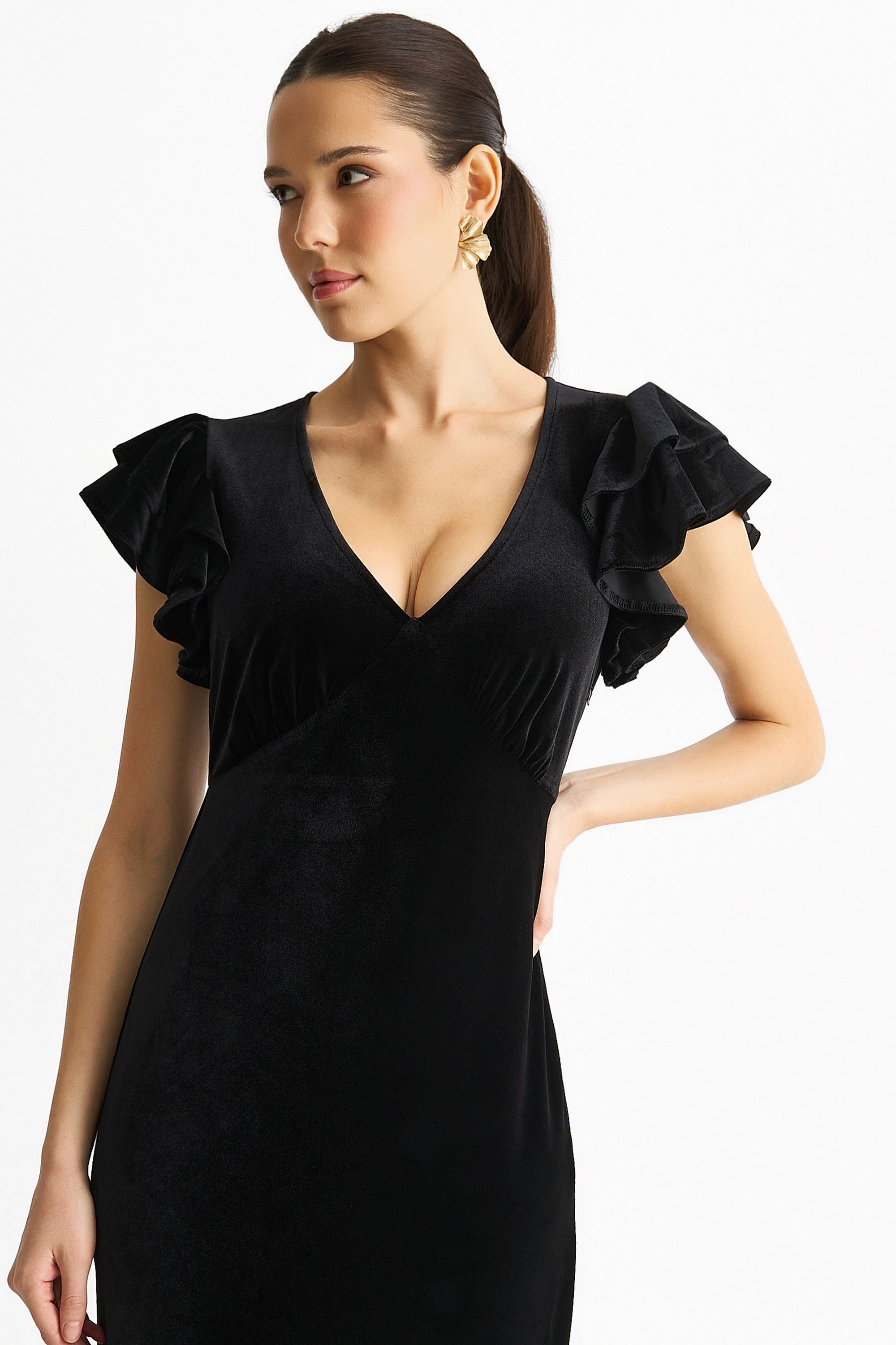 Gini London Gini London Women's Black V Neck Ruffle Sleeves Velvet Occasion Maxi Dress - 2