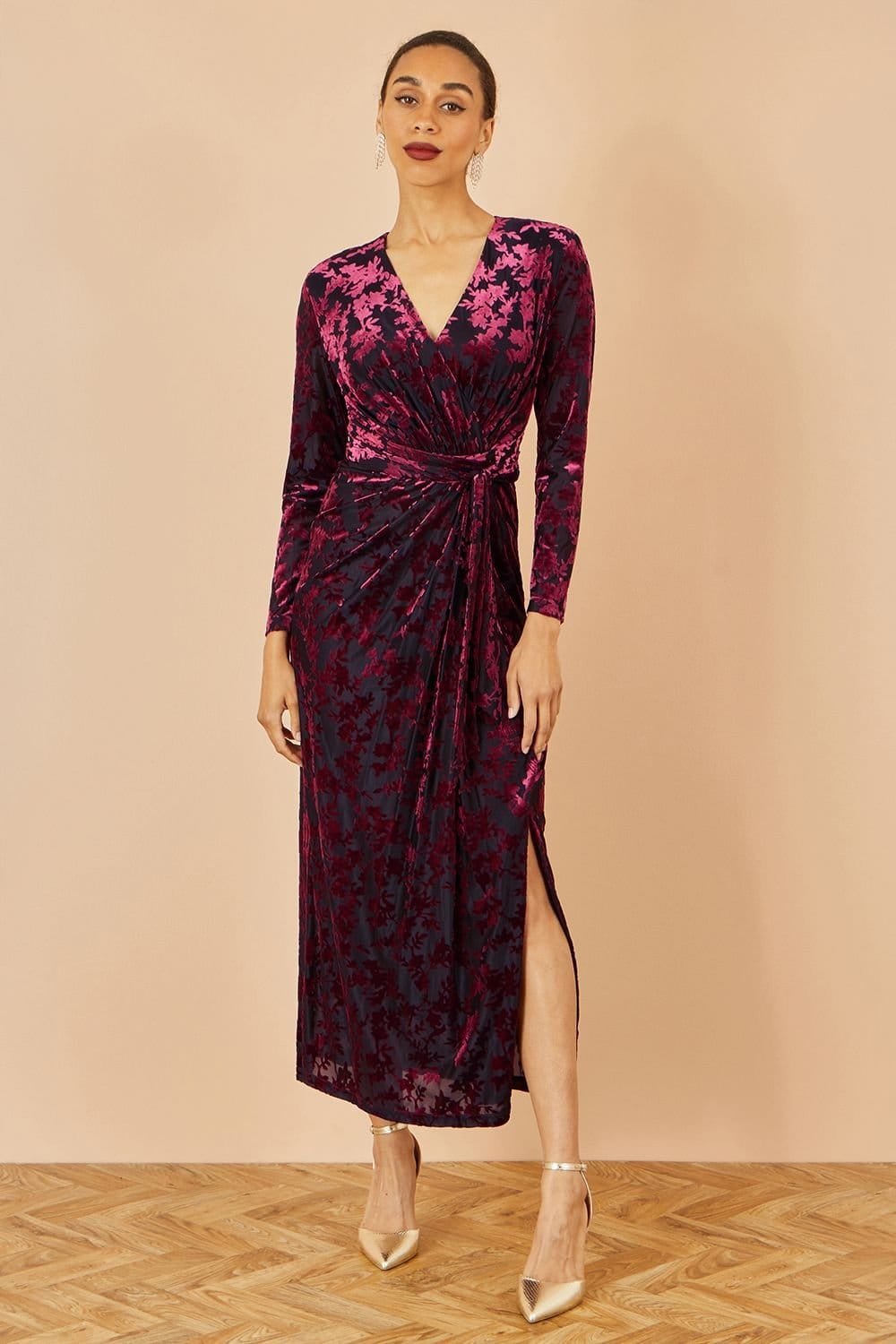 Yumi Yumi Women's Burgundy Velour Stretch Midi Dress With Long Sleeves - 4