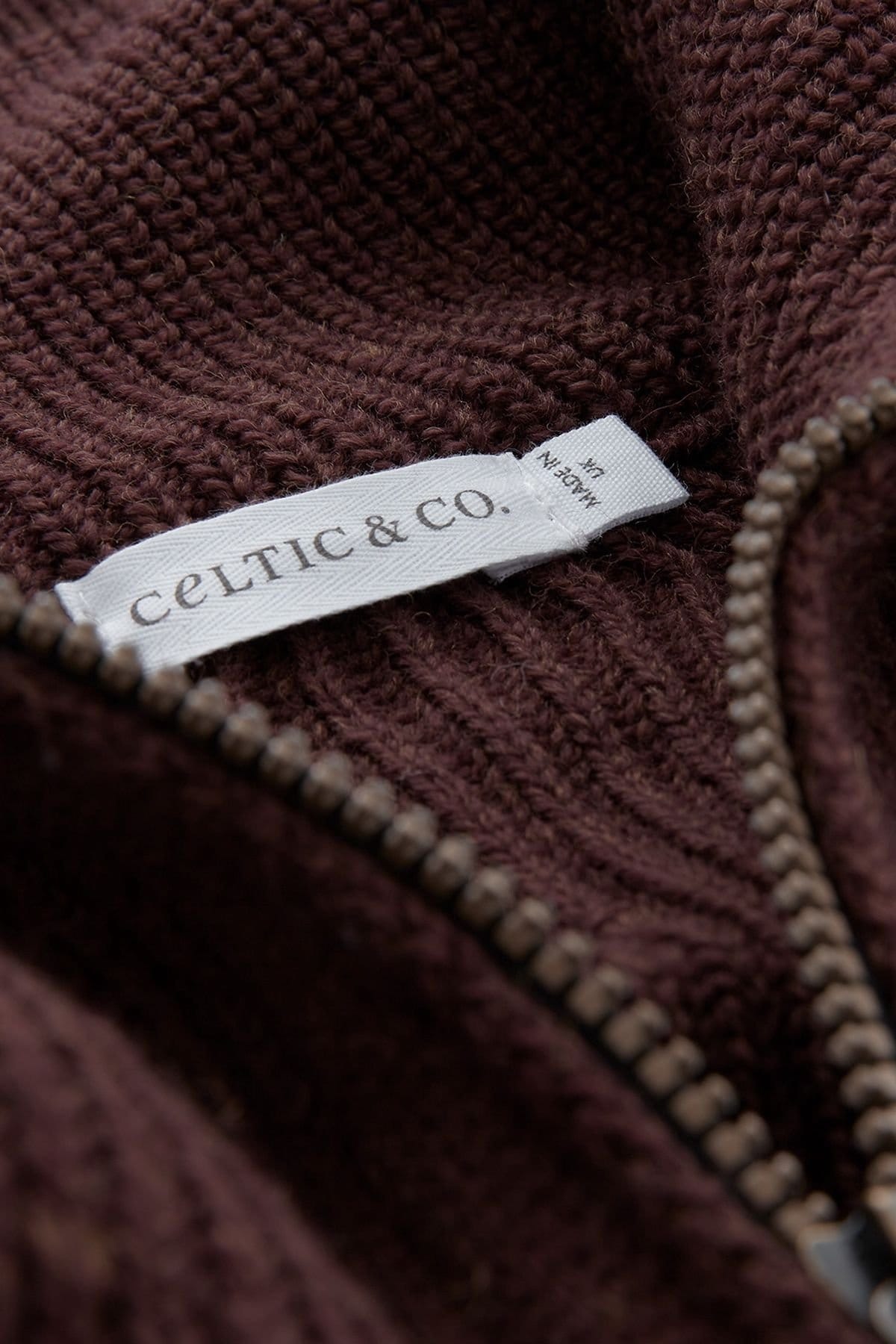 Celtic & Co Celtic & Co Men's British Ribbed Zip Cardigan in Maroon - 4