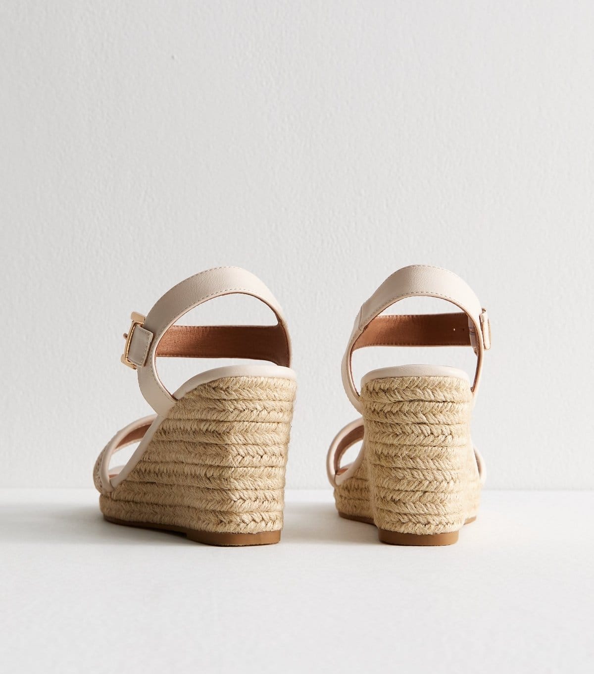 New Look Women's Wide Fit White Raffia Look Faux Leather Wedge Sandals Vegan New Look - 4