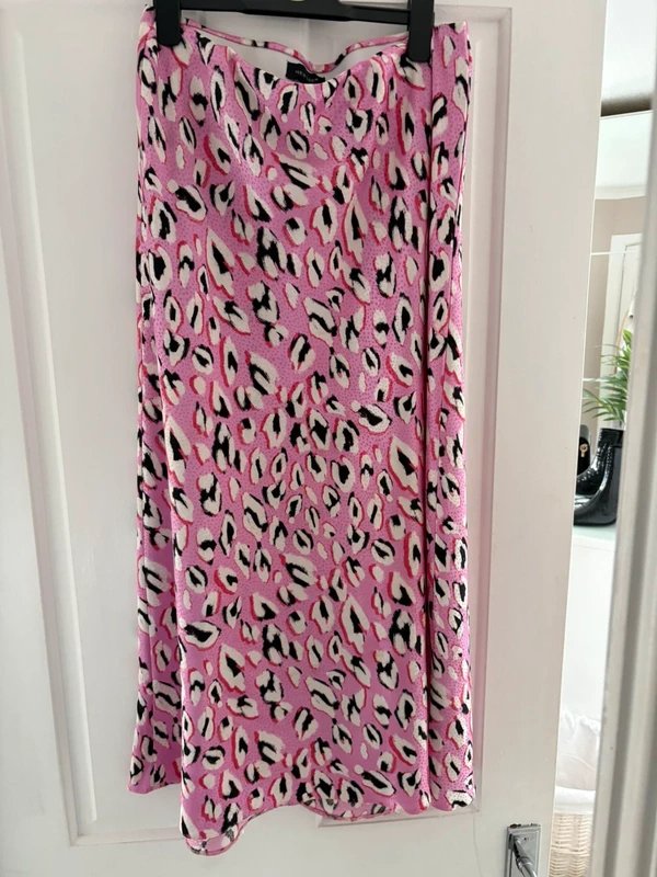 New Look Satin skirt - 1