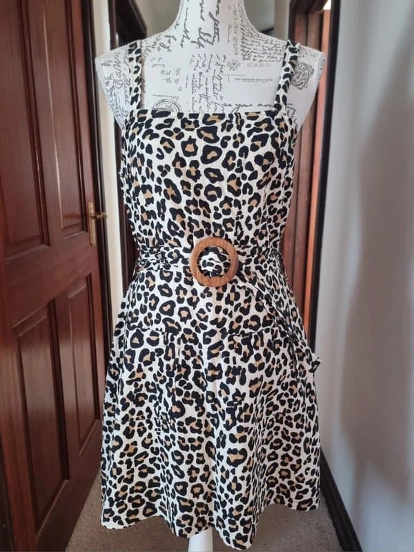 ASOS ASOS safari chic leopard print mini dress retro vintage wooden buckle belt indie sleaze