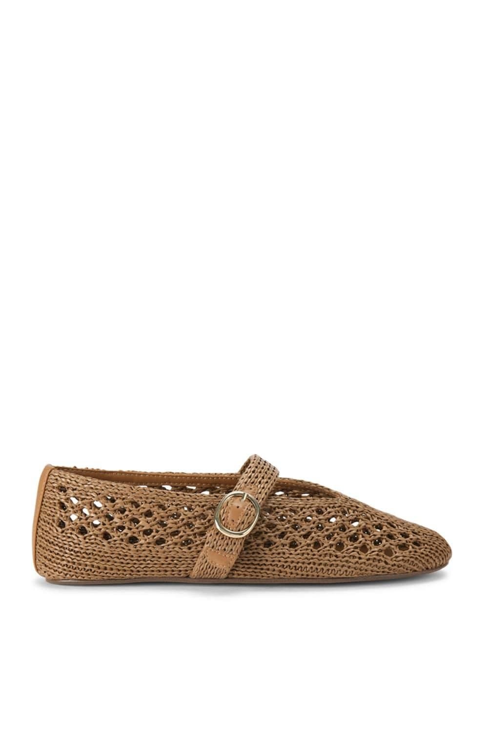 Steve Madden STEVE MADDEN Women's 'Alara Tan' Flats in Light Brown