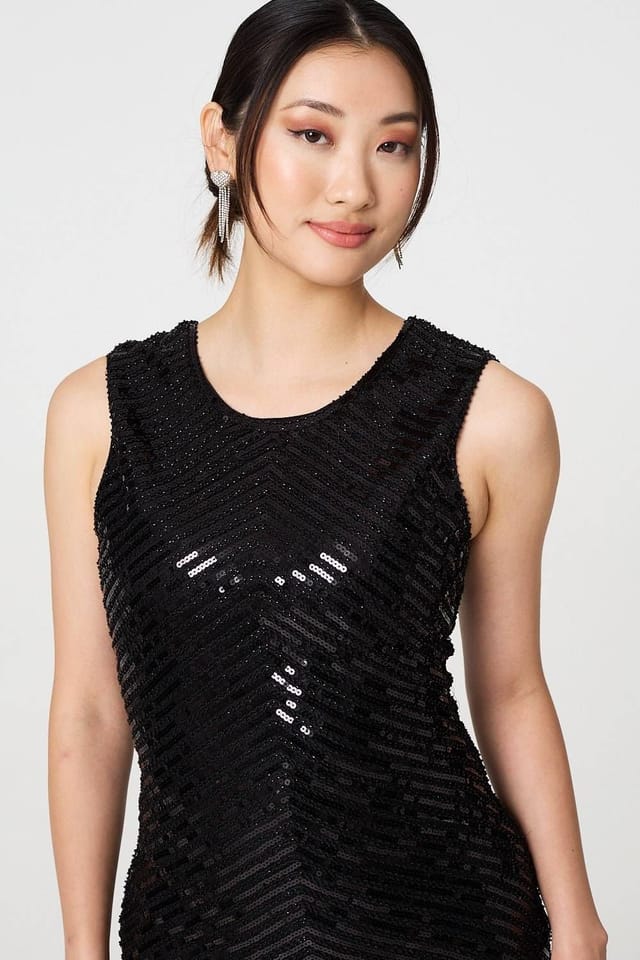 Izabel London Izabel London Women's Sequin Detail Sleeveless Mini Shift Dress in Black - 2