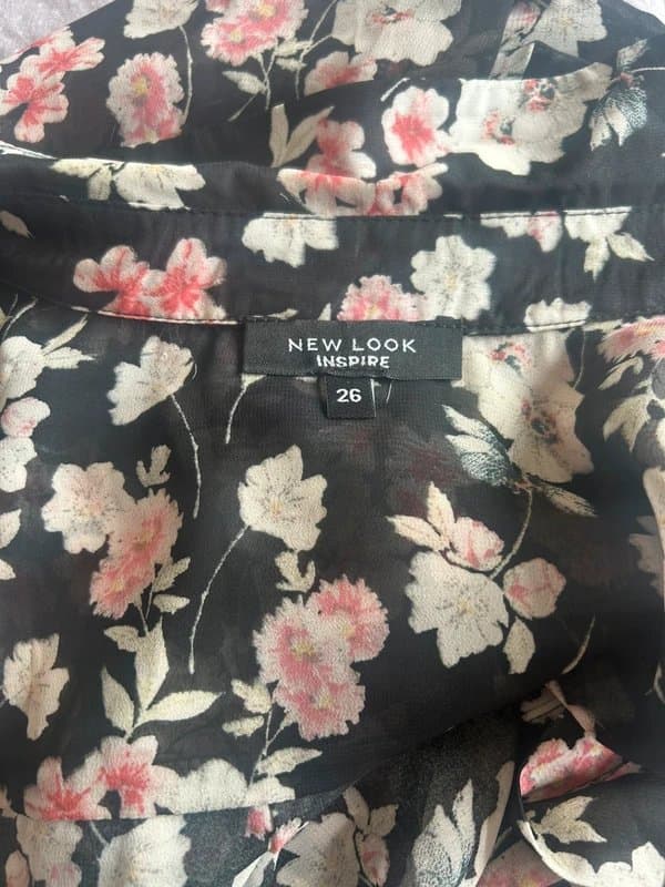 New Look Flower chiffon blouse