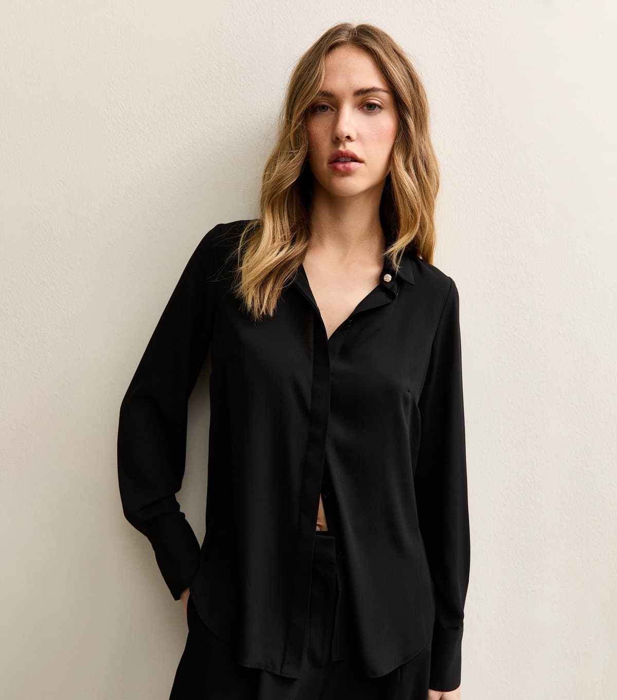 New Look Women's Black Plain Gold Button Shirt New Look
