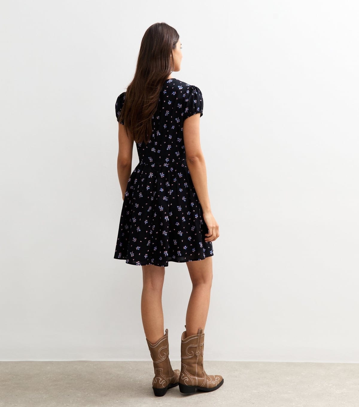 New Look Women's Black Floral Print Tie V-Neck Mini Dress New Look - 4