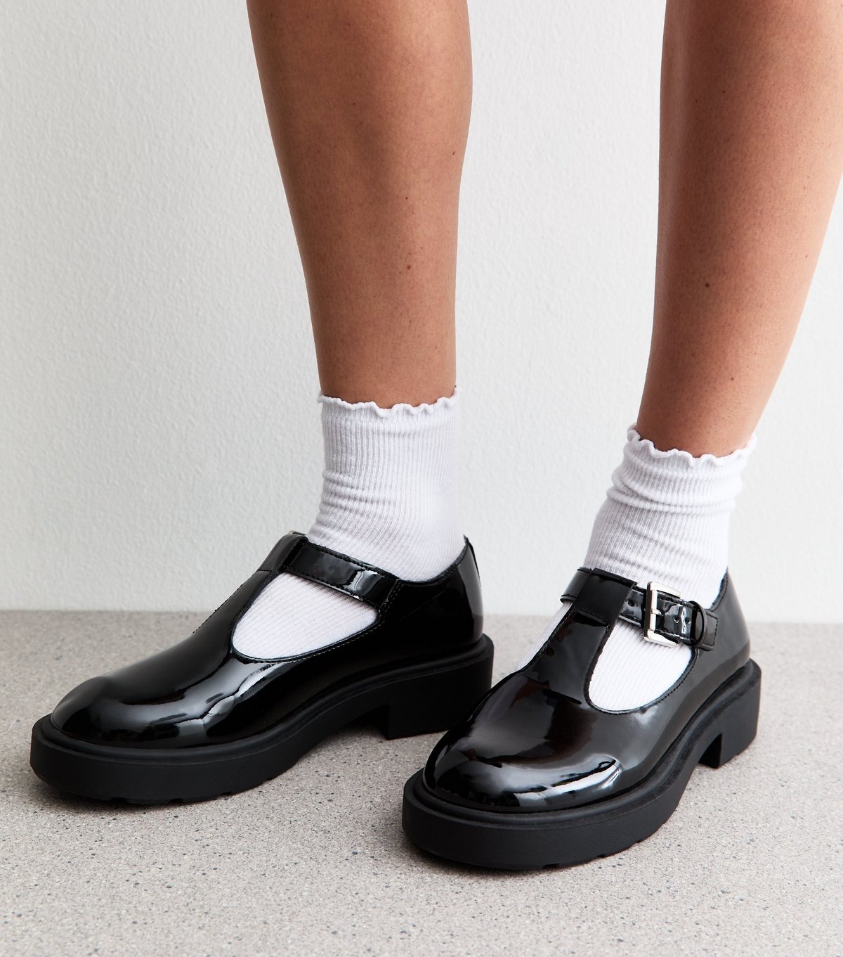 New Look Women's Black Patent T Bar Mary Jane Shoes Vegan New Look - 2