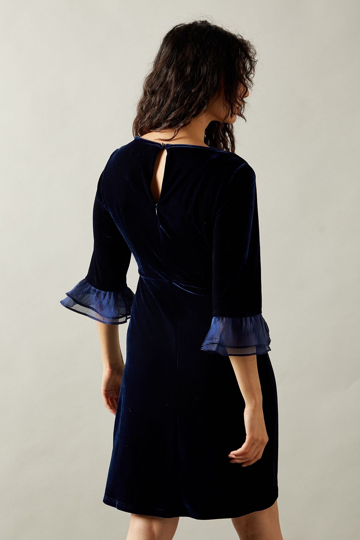 Wallis Wallis Women's Occasion Velvet Pleated Cuff Mini Dress in Navy - 3