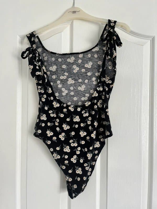 ASOS ASOS floral bodysuit