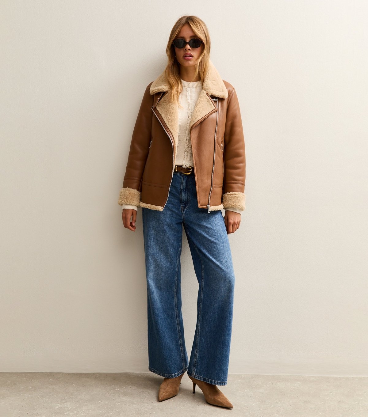 New Look Women's Tan Faux Shearling Jacket New Look - 3